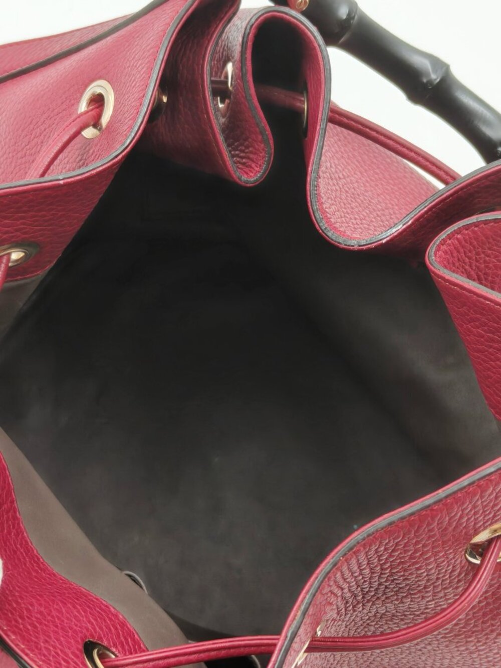 Gucci Bamboo Daily Pebbled Leather Bucket Bag Bordeaux Red Tassel Shoulder Bag - Picture 12 of 16